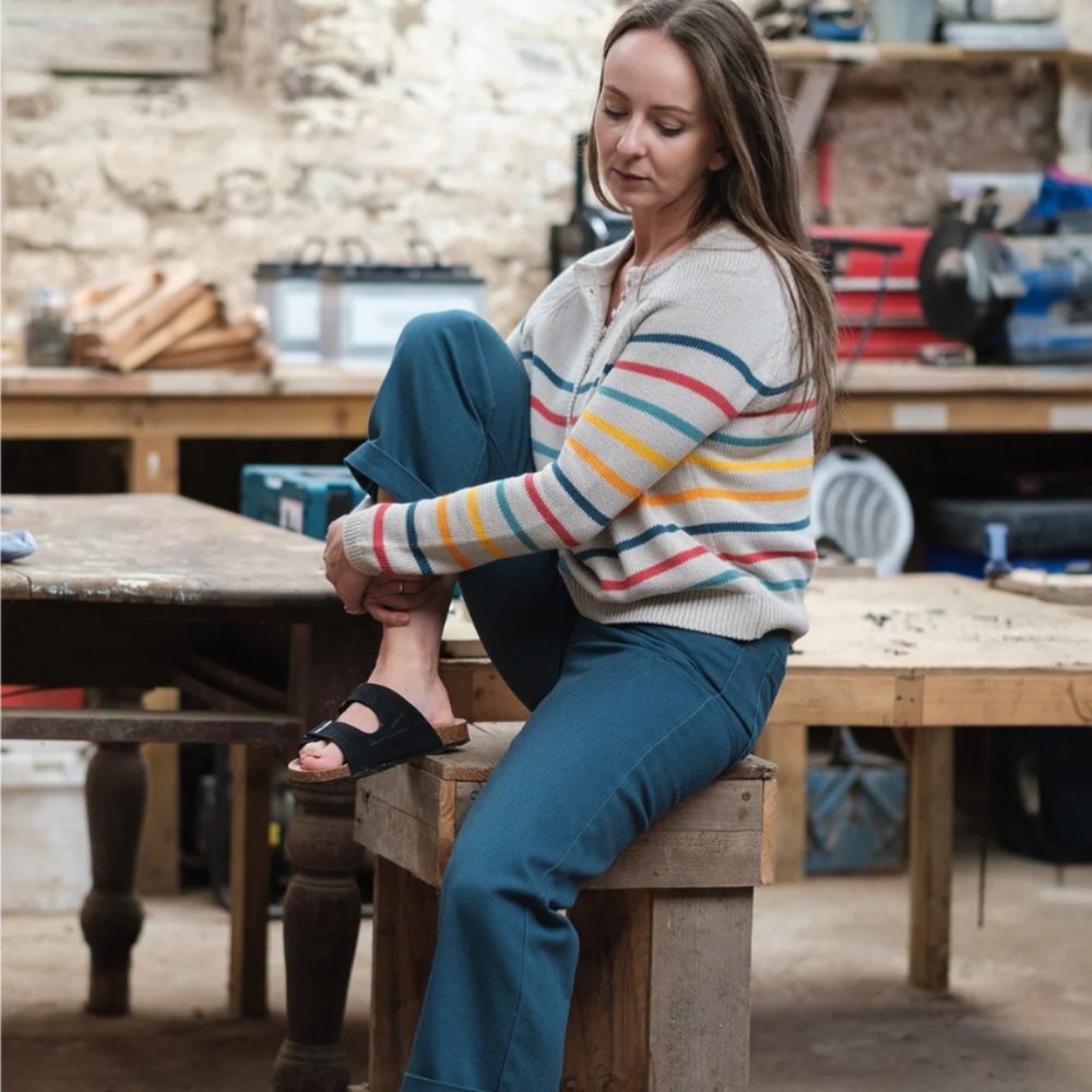 Cream Striped Crew Neck Sweater for Casual Style - Picture 4 of 10